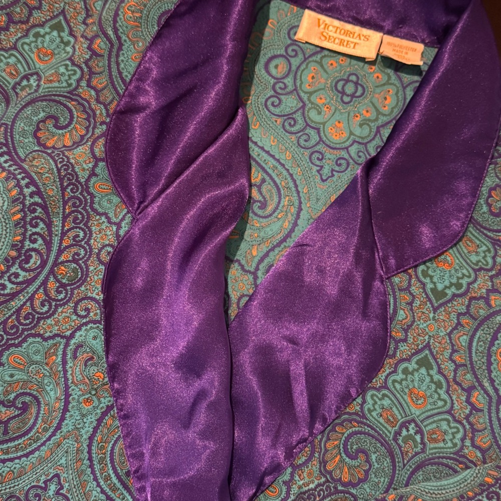 Vintage Victoria's Secret Paisley Purple Teal Silky Robe L Sleepwear Gold Label